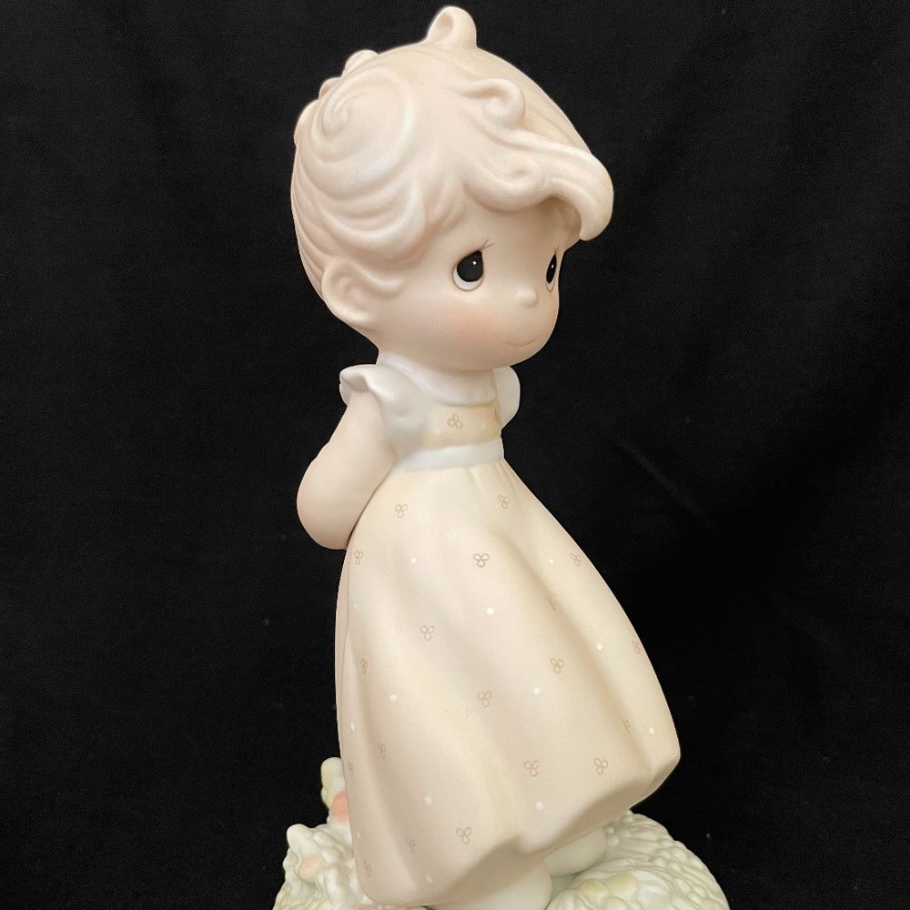 Precious Moments Autumn's Praise Porcelain Figurine